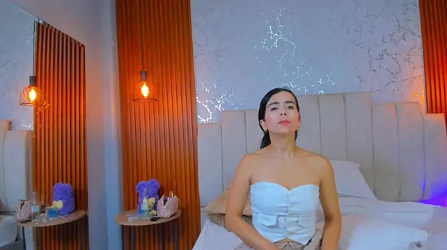 دردشة HannahLaurent الجنسية المباشرة