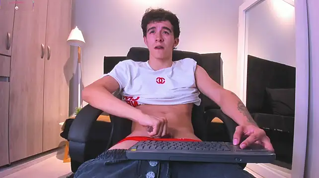 Chatroom XXX en direct de Austinbolt