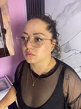 Nails_Lucia - oil in tis