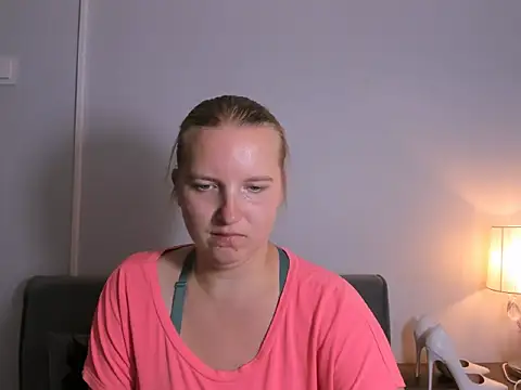 RoseTeacherX XXX чат на живо