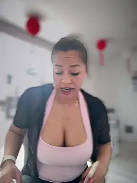 ValeryGrey - Wet my pussy in the nail spa🔥+🎁4LT