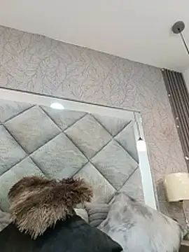 EllenJordan__ - Rub fingers on pussy