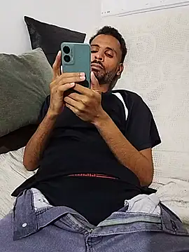 BlackAlphaPrime Adlı Modelin Canlı XXX Sohbeti