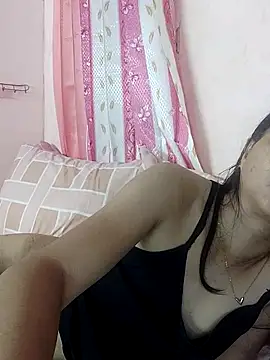 Chat +18 de Rayya_4yy ao vivo