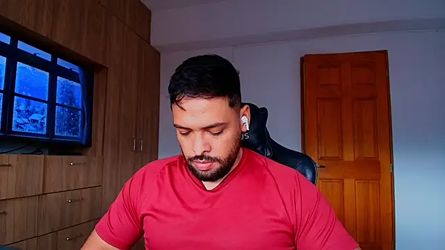 jerome_vcv Adlı Modelin Canlı XXX Sohbeti