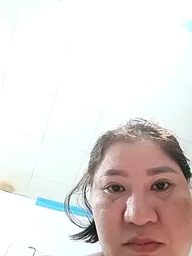 צ'אט XXX בשידור חי של Rose_DiDi