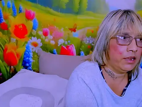 Онлайн чат XXX indianroxy