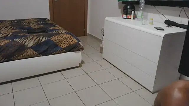 Chat +18 de eduhot94 ao vivo