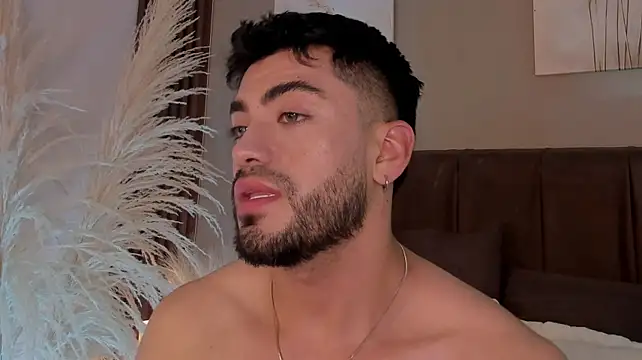 Alexander_Diazz Adlı Modelin Canlı XXX Sohbeti