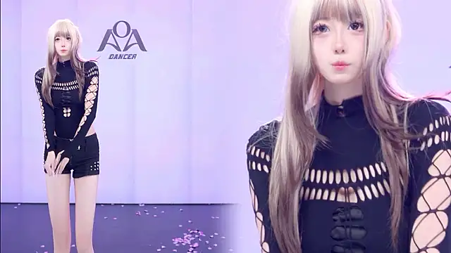 AOA-001 élő XXX-chatje