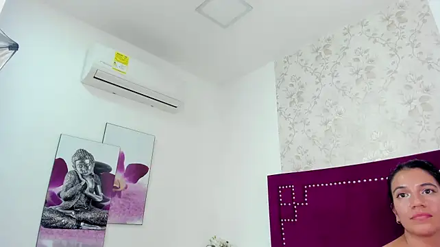 Chat +18 de Sabrina_Bliss ao vivo