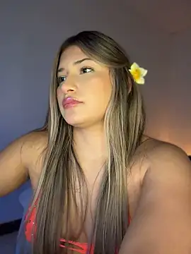 VioletaSanchez24's Live XXX Chat