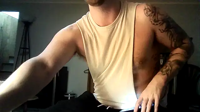 WyattL96 Live XXX Chat
