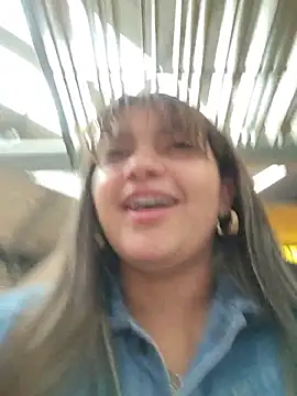 Ivy_enjoy - Off brac in public 🔥🥵