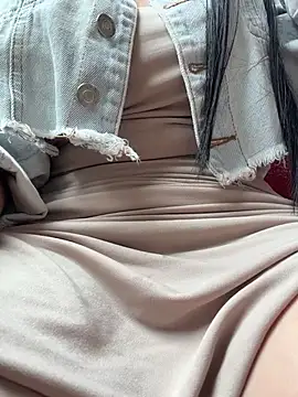 Sara_fun Adlı Modelin Canlı XXX Sohbeti