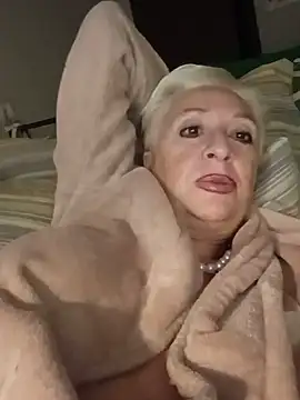 XXX chat uživo modela divinaerotica