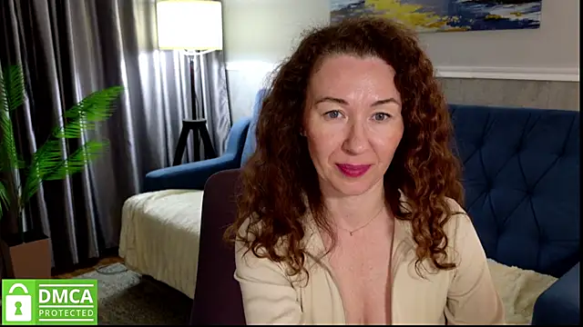 MyrtleGirl_5 - A hand inside the panties is teasing.