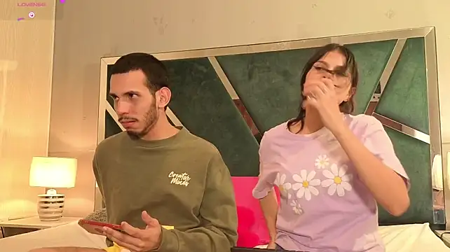 RomeoandJulietta_'s Live XXX Chat