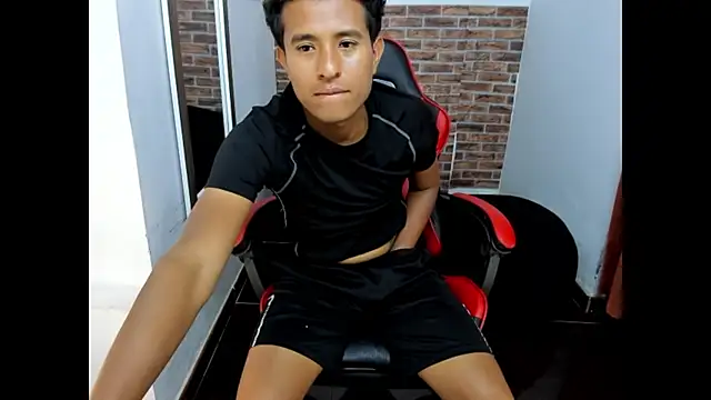 WIZARD-ALESSANDRO live XXX chat