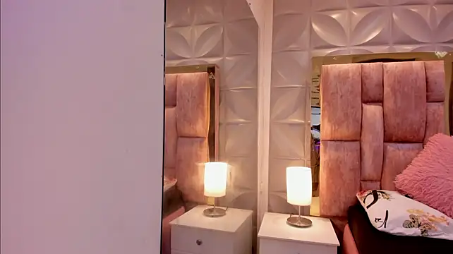 Charlotte_Ice1