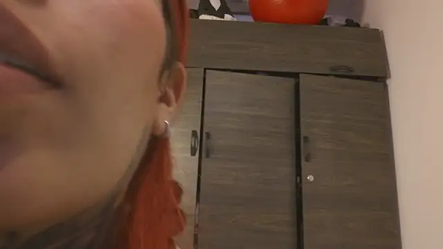 Selene_red_ - 💦💥Plug+10 spank ass