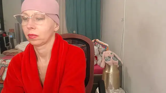 LuxuryNika's Live XXX Chat