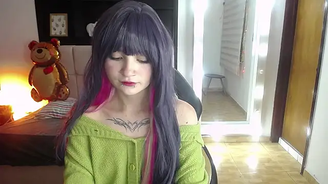 _Charlotte_Collins_ - show my tits