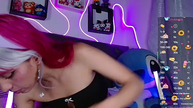 evie_cloud's Live XXX Chat