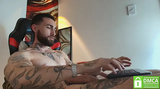 Luke_davis01 Live XXX-Chat