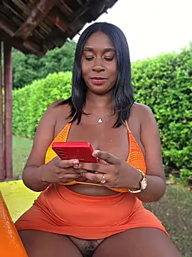 HanaThompson - ENJOY THE VIBRATIONS AND WET PUSSY 💦