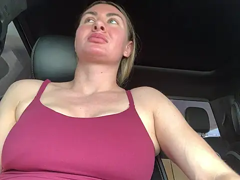 TheFitFreak live XXX chat