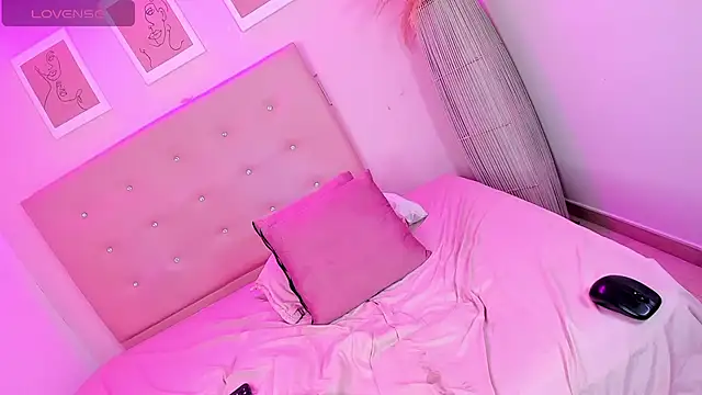Chatroom XXX en direct de ANNIE_DOLCE_