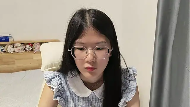 Xlin-baby - 全脱乳夹小粉塞入3分钟