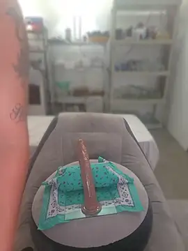 צ'אט XXX בשידור חי של hiddenpleasuresss