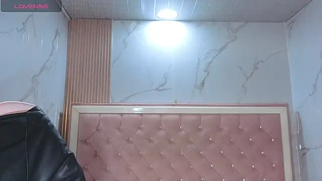 skeler_lovd_b_'s Live XXX Chat