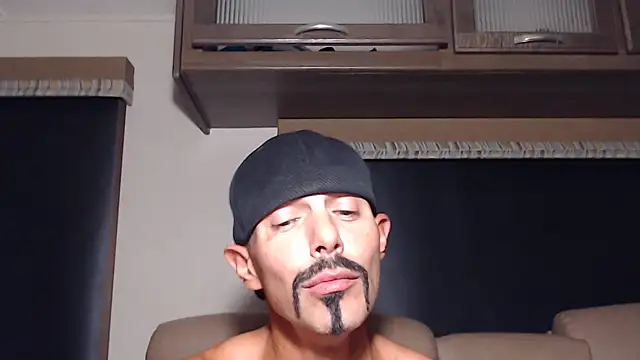 Chat XXX en directo de ThickD2C