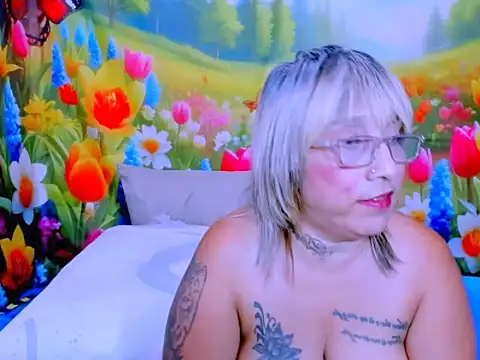 Chatroom XXX en direct de indianroxy