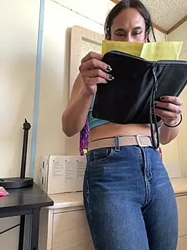 Czat XXX na żywo – TranSexualJade95