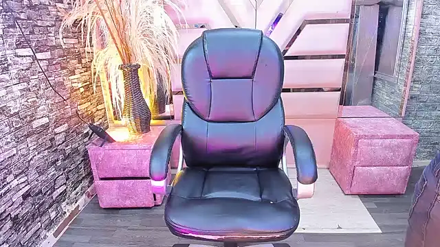 Gerogina_Divaio - FINGERS IN THE PUSSY + DUMIS CONTROL🥵💦