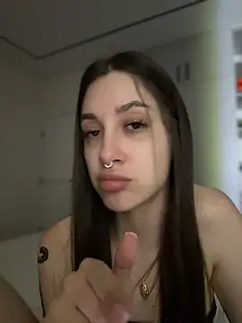 BOOMFOXY live XXX chat
