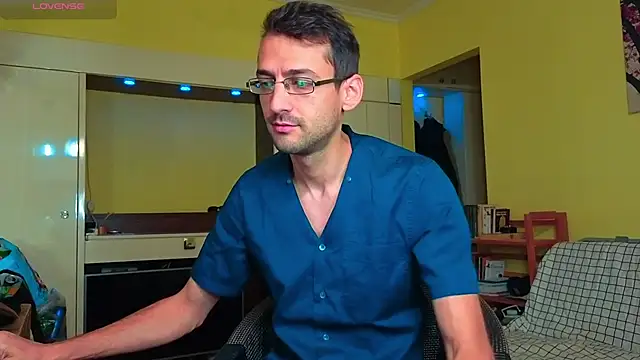 HungEddy: απευθείας συνομιλία ΧΧΧ