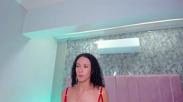 aliccecooper Adlı Modelin Canlı XXX Sohbeti