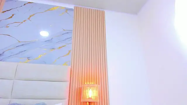 Mia_Malkovaa_