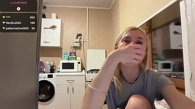 XXX chat uživo modela AngelJeni