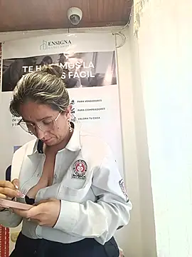 XXX chat uživo modela Valentina--1