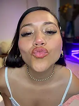 Veronica_Wins_ 라이브 XXX 채팅