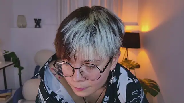 Kitty_Ollive – Naživo XXX chat