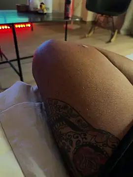 Mike69F Chat XXX live