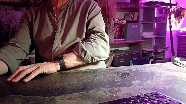 yvanbonarのライブXXXチャット