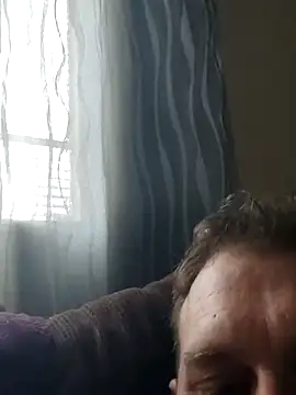 Antoniobug's Live XXX Chat